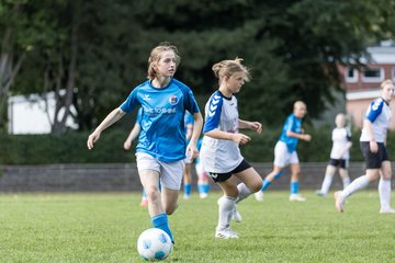 Bild 278 - wBJ VfL Pinneberg - Germania Schnelsen : Ergebnis: 15:1